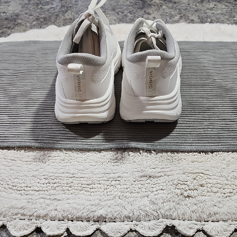 Vionic White Athletic Shoes - image 4